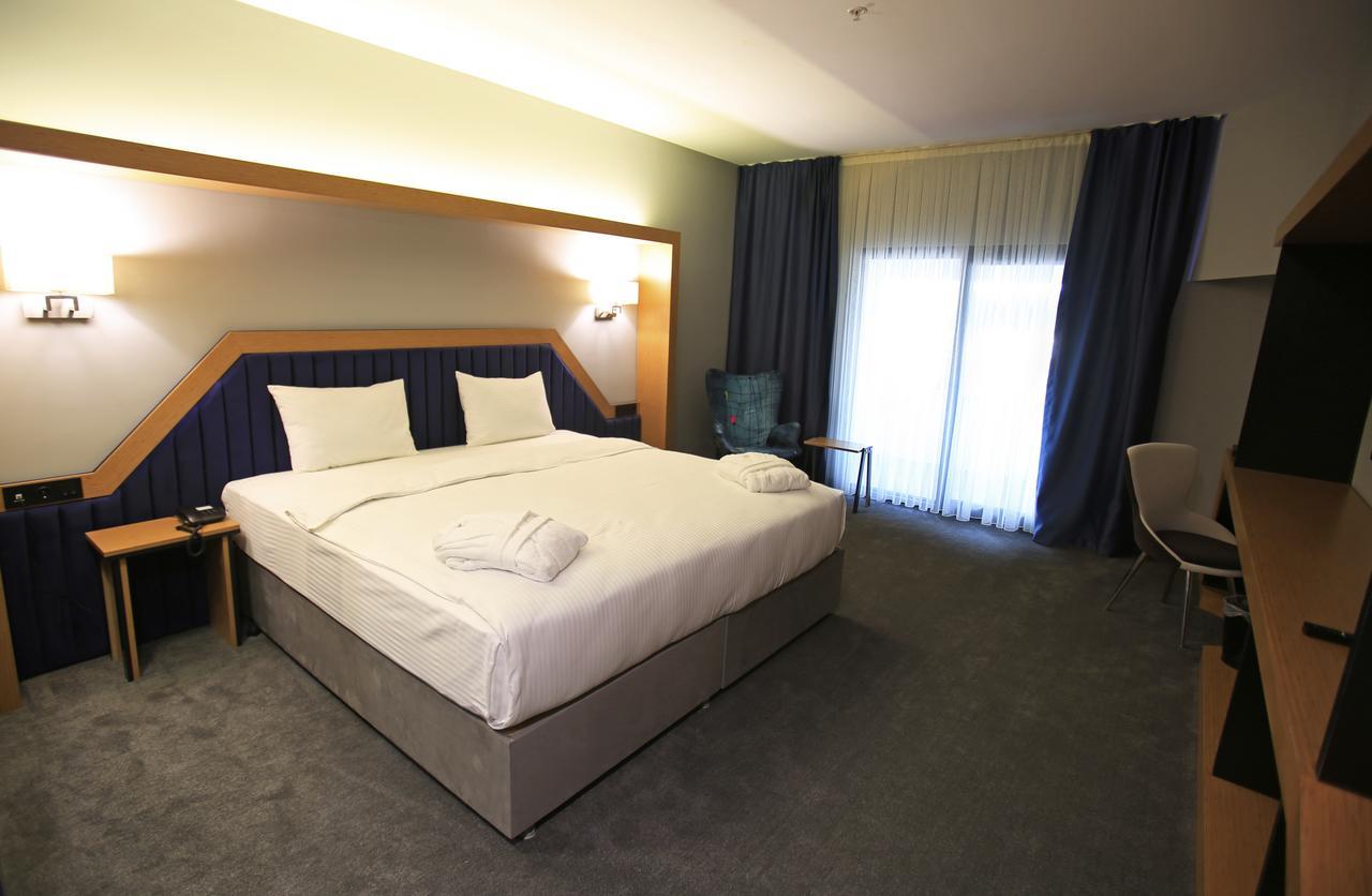 Roof 264 Hotel & Suites Сакария Екстериор снимка